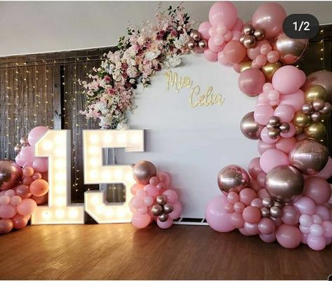 globos para XV años sencillos Balloon Photoshoot Ideas At Home, Light Pink Decorations For Quince, Quince Backdrop Ideas, Sweet 16 Party Planning, 15th Birthday Decorations, Quince Decor, Sweet 15 Party Ideas Quinceanera, Sweet 15 Party Ideas, Sweet 16 Party Decorations