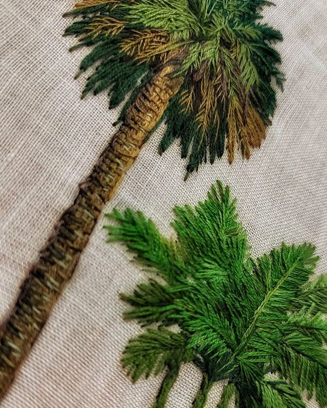 Tropical Flowers Embroidery, Tropical Embroidery, Palm Tree Embroidery, Clothes Embroidery Diy, Simple Hand Embroidery Patterns, Embroidery Hoop Wall Art, Embroidery Lessons, Contemporary Embroidery, Diy Embroidery Patterns