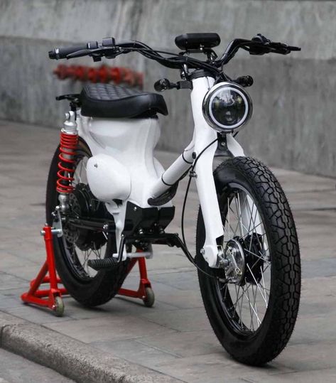 Honda eCub - A Honda Cub Electric Conversion Kit 10 C90 Honda, Supermoto Bikes, Eletric Bike, Honda C90, Electric Bikes For Sale, Custom Bikes Cafe Racers, Honda C70, Honda Super Cub, Motos Honda