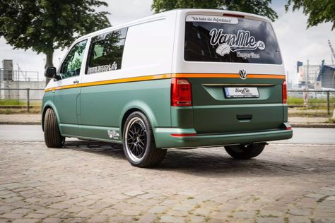 T5 Tuning, Road Trip Van, Vw California T6, Vw Camper Conversions, Vans Painted, Volkswagen Camper Van, Vw California, T5 Camper, Combi Volkswagen