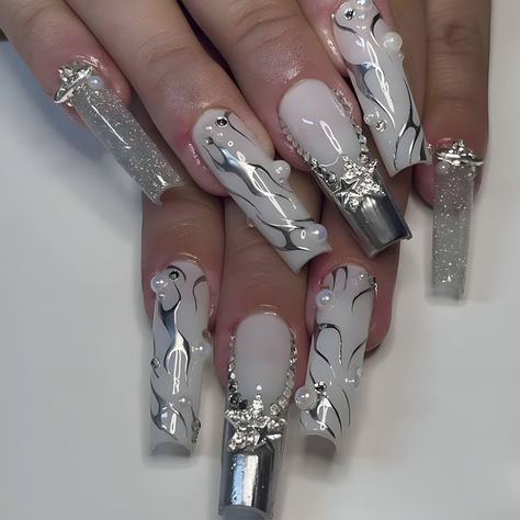 NailArt, NailDesigns, NailInspiration, NailTrends, CoffinNails, GelNails, AcrylicNails, PressOnNails, SpringNails, MinimalistNails, PastelNails, GlitterNail, DIYNails, FrenchManicure, NailStickers. Silver Nail Designs, Press On Nails Long, French Flowers, Nails Long, Silver Nails, Kids Hair Accessories, Arte Floral, Chrome Nails, Artificial Nails