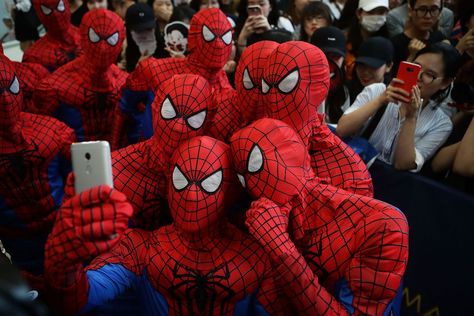 #WEEKEND: "#SPIDER-MAN" Comes to #SONY Rescue? Spider Man Group, Spider Society, Spider Meme, Tom Holland Andrew Garfield, Spidey Sense, Us Movie, Superhero Memes, This Is Us Movie, Lip Sync Battle