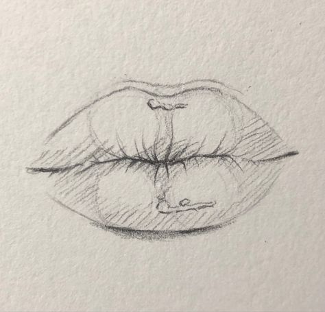 Tongue Sketch Pencil Drawings, Facial Features Sketch, Lips Tutorial Drawing Sketches, Realistic Lips Tutorial, Cute Mouth Drawing, Big Lips Drawing, Female Lips Drawing, Sketches Of Lips, Mouth Drawing Cartoon