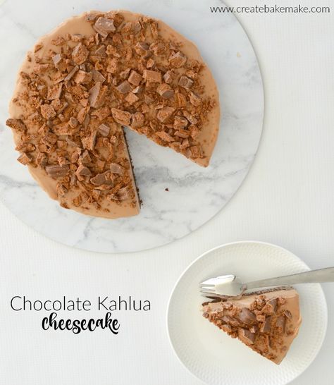 No Bake Chocolate Kahlua Cheesecake. This easy no bake Cheesecake makes the perfect dessert! Both regular and thermomix instructions included.  #cheesecakerecipes #kahluarecipes #chocolatecheesecake #thermomixrecipes #thermomix #cheesecake #kahluacheesecake Kahlua Cheesecake, Chocolate Ripple Biscuits, Christmas Cheesecake Recipes, Kahlua Recipes, Christmas Cheesecake, Baileys Recipes, Easy No Bake Cheesecake, Easter Dinner Recipes, Rich Desserts