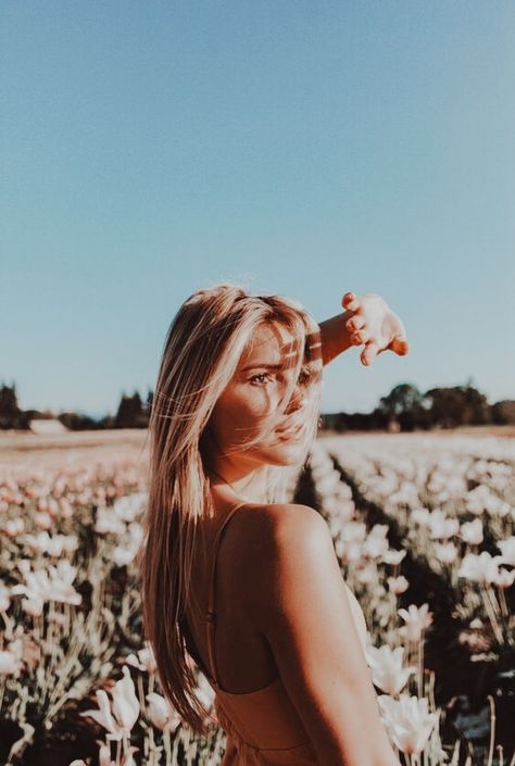 Aesthetic Self Portrait, A Field Of Flowers, Self Portrait Photography, Field Of Flowers, Self Portrait, Portrait Photography, Flowers, Photography