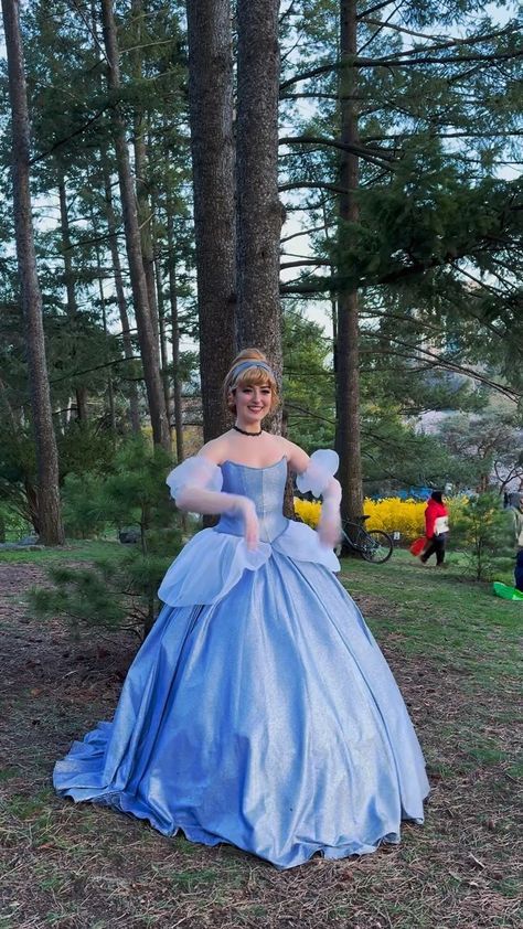 Nuno Cosplay | New profile picture! Are you tired of my Cinderella cosplay? 📸@enchantingcharacterparties #CinderellaCosplay #Cinderela #Cendrillon… | Instagram Cinderella Wig, New Profile Picture, Cinderella Cosplay, Disney Princess Cosplay, Cinderella Costume, New Profile, Fantasy Stuff, Princess Cosplay, Idee Cosplay