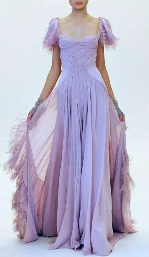 Wedding Guest Dress Lilac, Lilac Dress Outfit Wedding, Lilac Dress Outfit, Lilac Bridesmaid Dresses, Glinda The Good, Glinda The Good Witch, Gala Dress, Purple Prom, Oc Outfits