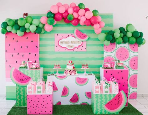 ONE in a MELON Modern Watermelon Birthday Party on Kara's Party Ideas | KarasPartyIdeas.com (32), #party , #birthday , #holiday , #festival , #celebration, #gifts Watermelon Themed Birthday Party, Watermelon Birthday Party Decorations, Watermelon Birthday Party Theme, Artsy Party, Watermelon Birthday Party, Fruit Birthday Party, Watermelon Birthday Parties, 1st Birthday Party For Girls, Fest Temaer