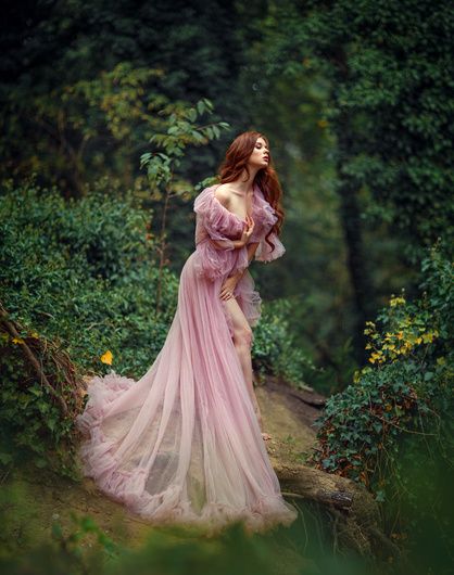 Irene Rudnyk, Whimsical Photoshoot, Princess Shot, Fairytale Photoshoot, Debut Photoshoot, Fairy Photoshoot, Beautiful Photoshoot Ideas, Time Photography, Fairytale Photography