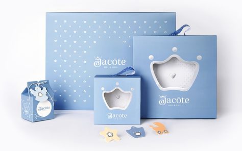 Olives Packaging, Shoes Packaging, Shoe Packaging, Gift Packaging Design, Paper Drawer, Kids Packaging, Baby Products Packaging, Wine Label Design, Packaging Paper