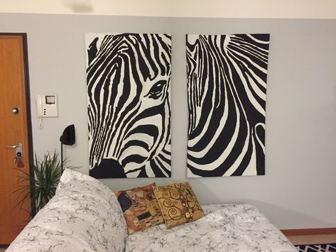 Zebra Print Bedroom, Zebra Wall Art, Zebra Painting, Black And White Art Drawing, Print Bedroom, Diy Wall Art Decor, Cool Art Projects, Canvas Painting Designs, Elementary Art Projects