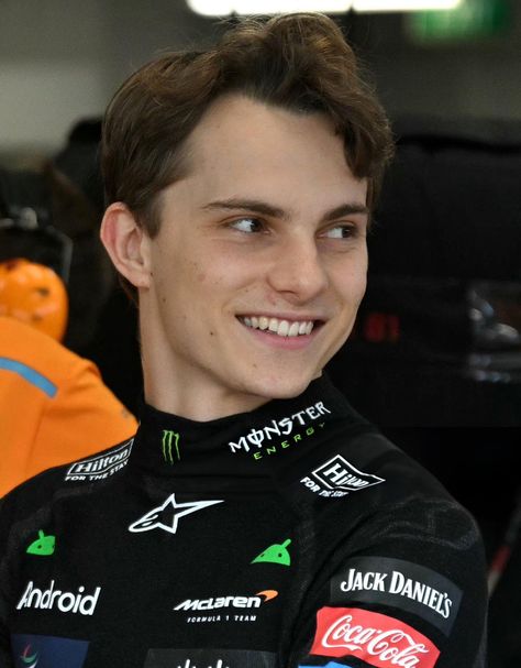 Fia Formula 2 Championship, Mclaren Formula 1, Oscar Piastri, Need Friends, Smooth Operator, Most Handsome Men, F1 Drivers, Formula One, Cutie Patootie