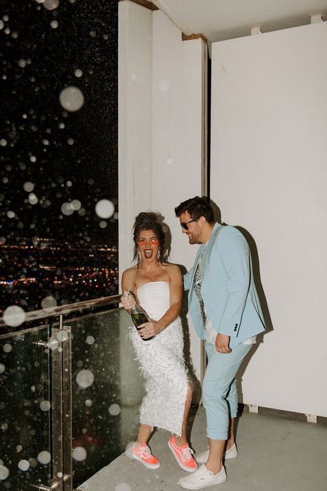 Vegas Wedding Aesthetic Night, Vegas Wedding Plus Size, Cheesy Vegas Wedding, Intimate Vegas Wedding, Vegas Wedding Tuxedo, Vegas Elopement Announcement, Fun Vegas Wedding Photos, Las Vages Weddings, Las Vegas Engagement Photoshoot