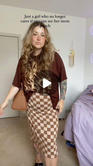 Johanna 🪩 Midsize Outfits on Instagram: "Cuz this outfit is too cute to care!   #midsize #midsizestyle #midsizeootd #plussizeootd #plussizeoutfit #curvymama #checkers @shop.obsessions" Cinnamon Girl Outfit, Bodycon Dress Outfit, 2024 Fits, Body Con Dress Outfit, Midsize Outfits, Cinnamon Girl, Midsize Fashion, Midsize Style, Mid Size