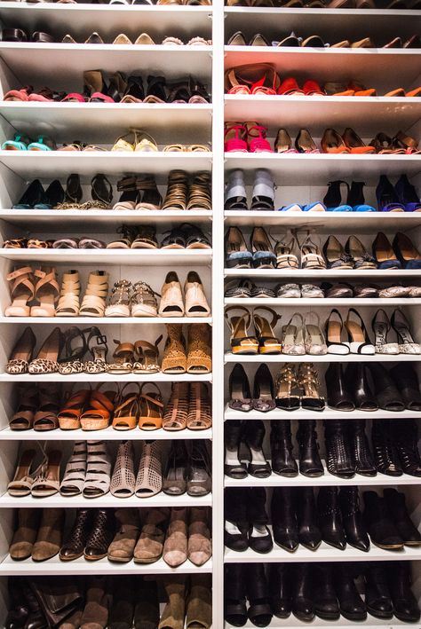 Easy Closet System, Wallpapers Shoes, Shoe Organizer Ideas, Shoe Organizer Closet, Shoe Storage Closet, Shoe Wallpapers, Closet Shoe Organizer, Easy Closet, Shoe Quotes