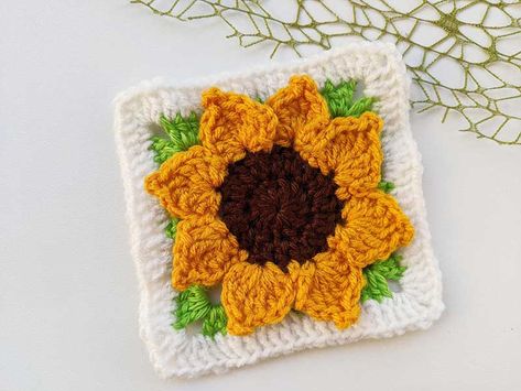 Free Crochet Sunflower Granny Square Pattern - Crochet Bits Sunflower Granny Square Pattern Free, Free Crochet Sunflower, Owl Afghan, Sunflower Granny Square Pattern, Mittens Crochet Pattern, Sunflower Granny Square, Fall Witch, Crochet Guide, Granny Square Pattern Free