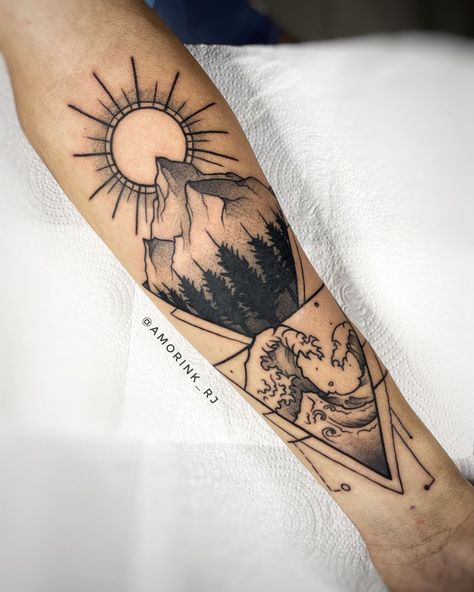 Half Mountain Half Ocean Tattoo, Triangle Mountain Tattoo, Mountain And Ocean Tattoo, Mountain Sleeve Tattoo, Mens Side Tattoos, Geometric Mountain Tattoo, Ems Tattoos, Flor Tattoo, Full Hand Tattoo