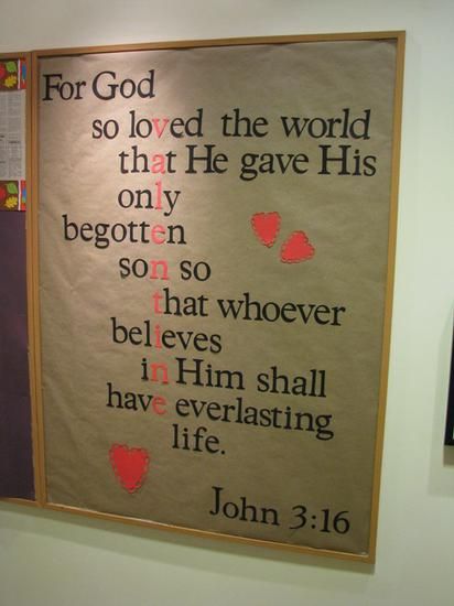 LOVE THIS! It's a bulletin board but you could make it into a sign to display in your home in February. Church Valentine Bulletin Board Ideas, Valentines Day Dinner Decorations, Valentine Banquet, Church Library, Valentines Day Bulletin Board, 5 Solas, Nursery Idea, Church Bulletin Boards, Valentine's Party