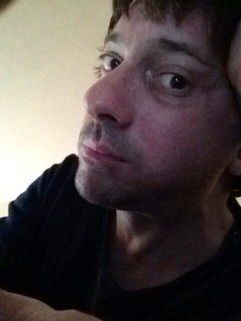 graham coxon doing things on Twitter: "Can we take a moment to appreciate Graham's selfies....… " Nobody Understands Me, Guitar Guy, Graham Coxon, Emo Girl, Activities For Girls, Moment Of Silence, Emo Girls, Gorillaz, Cool Bands