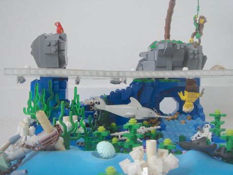 Underwater scene | An experiment with colors. Below the wate… | Flickr Underwater Diorama, Lego Zoo, Lego Diy, Lego Animals, Lego Lovers, Underwater Scene, Contest Rules, Lego Modular, Lego Craft