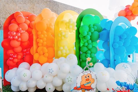 Rainbow Brite Birthday Party, Paleta Cart, Balloon Tunnel, Rainbow Brite Party, Rainbow Brite Birthday, Kirby Party, Rainbow Balloon Garland, Rainbow Table, Twin Birthday Parties