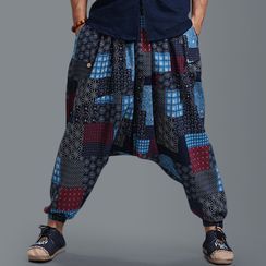 Boutique Pantalons Harem hommes en ligne | Pantalons Genie & Baggy | YesStyle Linen Tapered Pants, Psytrance Clothing, Trippy Clothes, Sarouel Pants, Dance Pants Hip Hop, Mens Fashion Coat, Linen Harem Pants, African Wear Styles For Men, Cheap Mens Fashion