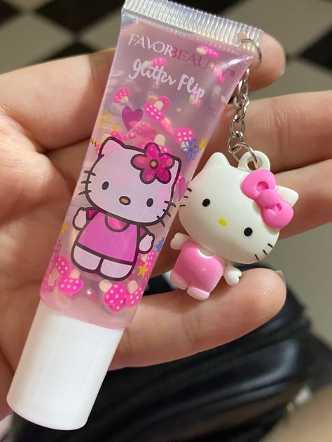 Food Canning, Hello Kitty Bedroom, Hello Kitty Gifts, Images Hello Kitty, Hello Kitty Merchandise, Hello Kitty Makeup, Hello Kitty Rooms, Flipagram Instagram, Kitty Clothes