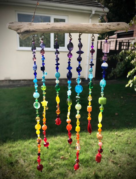 Beaded Wind Chimes Diy Sun Catcher, Chakra Crafts Diy, Chakra Crafts, Driftwood Wind Chime, Wind Chimes Homemade, Healing Room, Coaster Pattern, Diy Wind Chimes, Chakra Colors