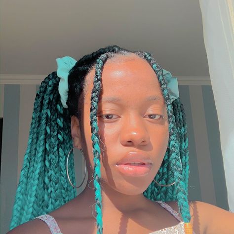 Light Blue Box Braids, Light Blue Braids, Turquoise Braids, Random Hairstyles, Braids Colors, Blue Box Braids, Purple Box Braids, Blue Braids, Color Braids