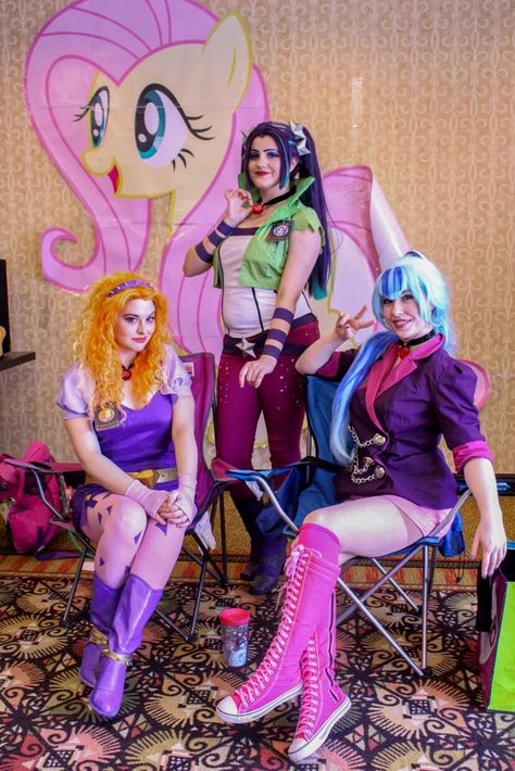 Cosplays For Trios, My Little Pony Group Costume, Trio Cosplay Ideas, Twilight Sparkle Halloween Costume, Mlp Rarity Cosplay, Celestia Cosplay Mlp, Mlp Cosplay Twilight, Rainbow Dash Cosplay, Aria Blaze