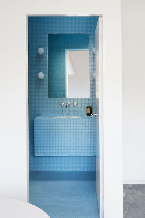 Clovelly Cabana – Briony Fitzgerald Design – Beautiful bespoke interiors designed with exceptional service Small Blue Tile Bathroom, Blue Tiled Bathroom, Poolhouse Bathroom, Australian Pool, Retro Blue Bathroom, Simple Architecture, Colourful Bathroom, Tiled Bathroom, Cane Dining Chairs