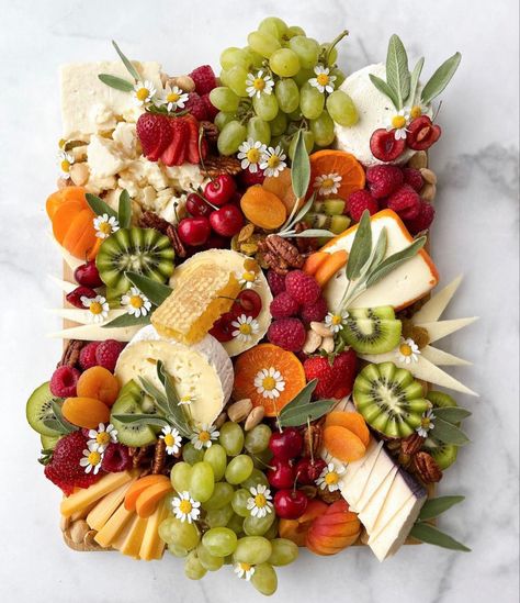 Pretty Wall Decor, Fruit Platter Designs, Party Spread, Charcuterie Inspiration, Charcuterie Platter, Snack Board, Party Food Platters, Charcuterie And Cheese Board, Charcuterie Recipes