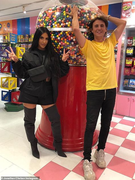 Jonathan Cheban, The Kardashians, Reality Tv Stars, Keeping Up With The Kardashians, Reality Tv, Keep Up, Kim Kardashian, Peplum Dress, California