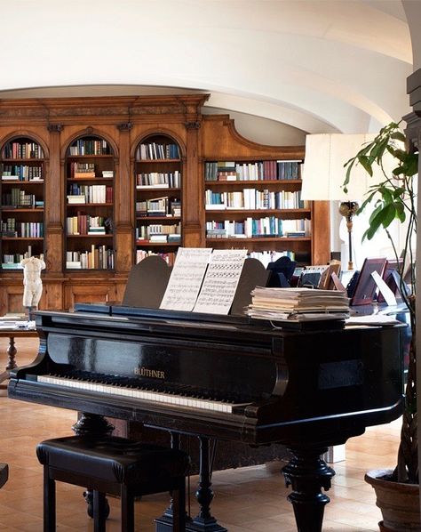 Home Music Rooms, Piano Decor, French Style Homes, Piano Room, House Inside, Grand Piano, Home Building Design, Home Library, Music Room