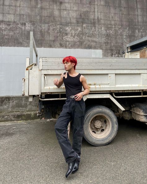 IG: jayze.king / YT: josh obliga • red hair, asymmetrical black tank top, diesel belt, red hairstyle men, streetwear, mens streetstyle, grunge fashion Diesel Belt Outfit, Hair Asymmetrical, Diesel Belt, Red Hairstyle, Asymmetrical Tank Top, Hairstyle Men, Belt Fashion, Men Streetwear, Streetwear Mens