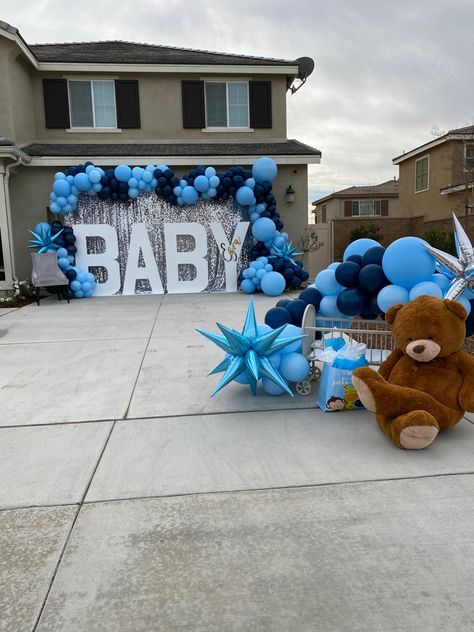 #babyshower #babyshowerdecorations #photobackdrop #balloongarland Parade Ideas, Pop Baby Showers, Ready To Pop, Baby Shower Decor, Shower Decor, Garage Decor, Photo Backdrop, Balloon Garland, Baby Shower Decorations