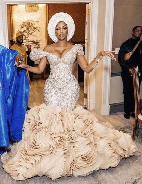 Gambian Wedding, Congolese Wedding, Exotic Wedding Dress, Md Dresses, African Print Wedding Dress, Wedding Dress Ruffle, Nigerian Wedding Dress, Extravagant Wedding Dresses, African Bridal Dress