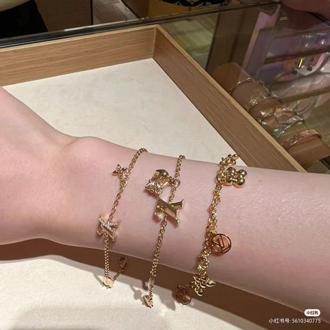 Ethereal Jewelry, Louis Vuitton Bracelet, Diamond Bracelet Design, Fancy Jewelry Necklace, Expensive Jewelry Luxury, Women Jewellery, Bangles Jewelry Designs, Jewelry Accessories Ideas, Girly Accessories