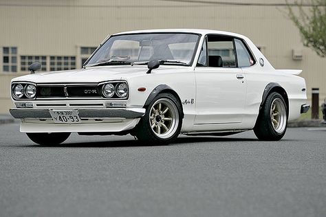 1972 Nissan Skyline "GT-R" Nissan Skyline Gt R, Auto Retro, Japanese Domestic Market, Nissan Skyline Gt, Nissan Gtr Skyline, Nissan Skyline Gtr, Nissan Cars, Old School Cars, Skyline Gtr