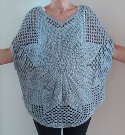 Crochet Poncho Diagram, Diagram Chart, White Purses, Poncho Cape, Crochet Poncho, Beautiful Crochet, Easy Projects, Fun Easy, Try It