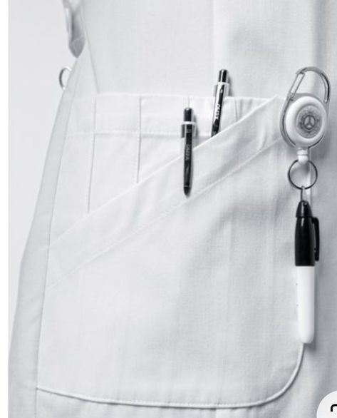 Medical Uniforms Doctors, Pharmacy Uniform, Lab Coat Fashion, Doctor White Coat, Women's Lab Coats, Women's Lab Coat, Medical Scrubs Fashion, Doctor Coat, White Lab Coat