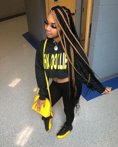 Braided Colored Hair, Stitch Knotless Braids, Box Braids With Color, Yellow Hair Color, Colored Box Braids, Cute Box Braids, Big Box Braids Hairstyles, Colored Braids, Box Braids Hairstyles For Black Women