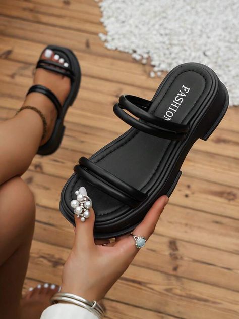 Pretty Sandals, Fashion Shoes Heels, Cute Shoes Heels, Shoes Heels Classy, Shoes Outfit Fashion, Best Shoes For Men, Fashion Slippers, Girly Shoes, Sneakers Mode