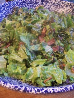 Wilted Leaf Lettuce Salad, Wilted Lettuce Recipe, Wilted Lettuce Salad, Lettuce Recipes, Wilted Lettuce, Red Leaf Lettuce, Vegetarian Ideas, Lettuce Salad, Bacon Grease