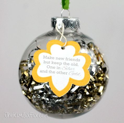 girl scout themed make new friends ornaments, christmas decorations, crafts, seasonal holiday decor Scout Ornaments, Friends Ornaments, Girl Scout Daisy Activities, Girl Scout Meeting Ideas, Girl Scout Gifts, Brownie Scouts, Girl Scouts Cadettes, Brownie Girl Scout, Friend Christmas Ornaments