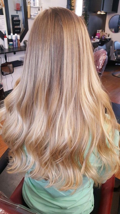 Balayage Honey Blonde, Balayage Hair Honey, Balayage Honey, Hair Station, Hair Stations, Honey Blond, Balayage Blonde, Dirty Blonde Hair, Honey Blonde Hair