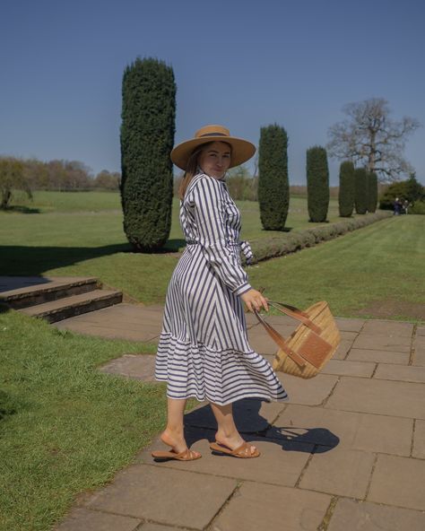 Blue And White Striped Dress Outfit, White Striped Dress Outfit, Long Sleeve White Midi Dress, Striped Dress Outfit, Blue And White Striped Dress, Maxi Outfits, White Stripes Shirt, Effortlessly Chic Outfits, Midaxi Dress