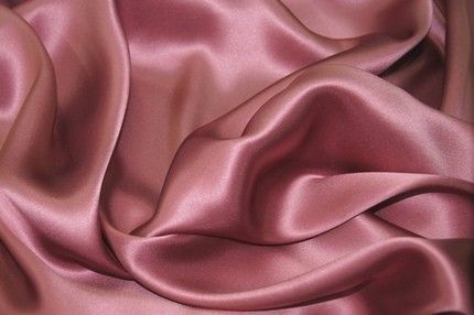 Dusty Rose Saree, Bulle Insta, Dusty Rose Colour, Colors Outfit, Background Pics, China Rose, Silk Bedding Set, Color Board, Beautiful Background