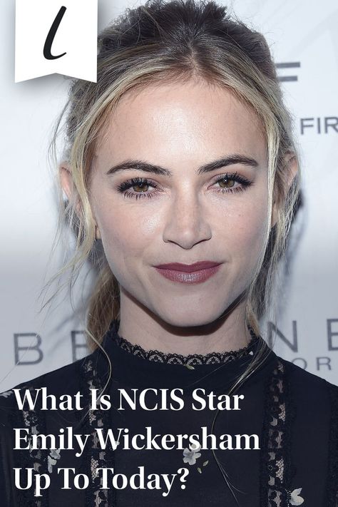 Emily Wickersham's journey to Hollywood wasn't a straightforward one. From a college student grappling with doubts to becoming a confident actor, her path showcases the perseverance and talent that have defined her career. #celebrities #ncis Eleanor Bishop, Emily Wickersham Ncis, Emily Wickersham, Ncis Stars, Ncis, Grappling, College Student, How To Run Longer, The List