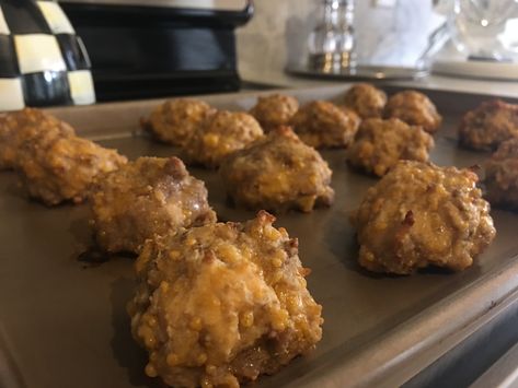 Kodiak Sausage Balls – The Simple Princess Savory Kodiak Cakes, Sausage Balls Kodiak Cakes, Kodiak Cake Recipes Savory, Kodiak Cake Sausage Balls, Kodiak Pancake Mix Protein Balls, Kodiak Protein Sausage Muffins, High Protein Sausage Balls, Protein Sausage Balls, Kodiak Sausage Balls